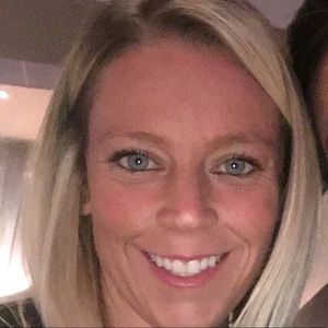 Meet your Posher, Leigh